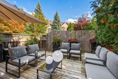 Photo 35 at 136 Kingsbridge Circle, Beverley Glen, Vaughan Photo 35 at 136 Kingsbridge Circle, Beverley Glen, Vaughan