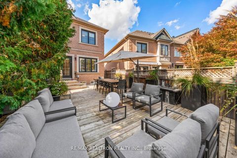 Photo 37 at 136 Kingsbridge Circle, Beverley Glen, Vaughan