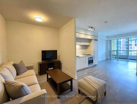 Photo 2 at 716 - 38 Cameron Street, Chinatown, Toronto