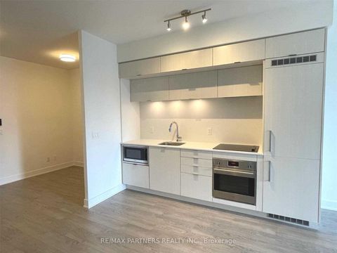 Photo 5 at 716 - 38 Cameron Street, Chinatown, Toronto