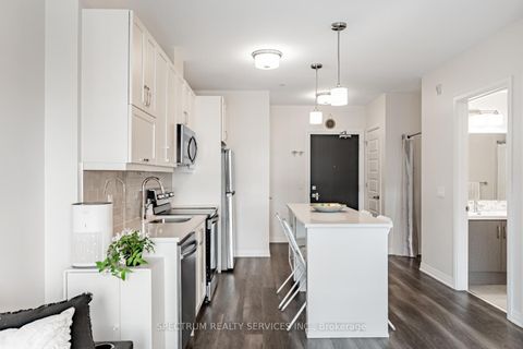 Photo 7 at 531 - 102 Grovewood Common, GO Glenorchy, Oakville