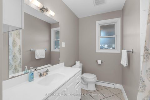 Photo 11 at 36 Grove Street E, Wellington, Barrie