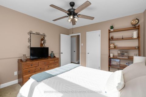 Photo 14 at 36 Grove Street E, Wellington, Barrie