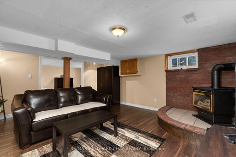 Photo 19 at 36 Grove Street E, Wellington, Barrie