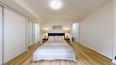 Photo 25 at 632 Adelaide Street W, Niagara, Toronto