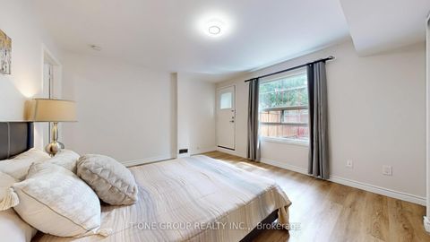 Photo 27 at 632 Adelaide Street W, Niagara, Toronto