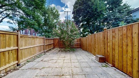 Photo 30 at 632 Adelaide Street W, Niagara, Toronto