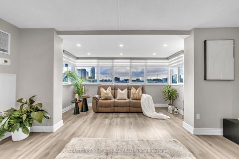 Photo 4 at 808 - 5 Old Sheppard Avenue, Pleasant View, Toronto