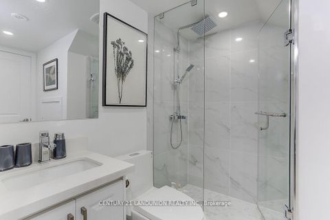 Photo 5 at 15 Ingersoll Lane, Jefferson, Richmond Hill