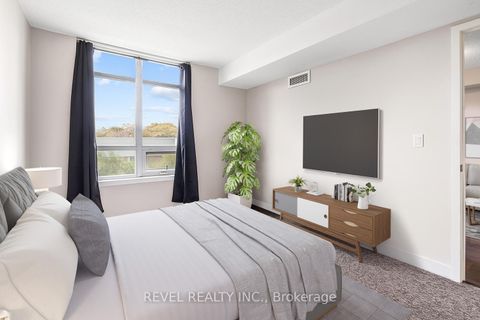 Photo 9 at 310 - 812 Lansdowne Avenue, Junction, Toronto