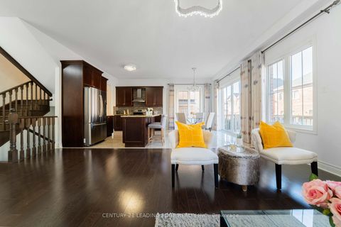 Photo 11 at 63 Ken Sinclair Crescent, Aurora Estates, Aurora