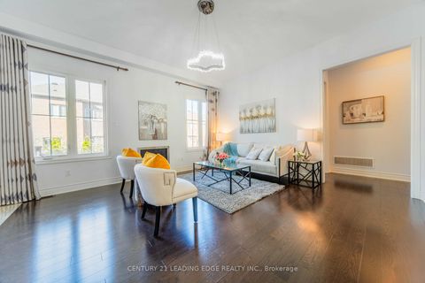 Photo 14 at 63 Ken Sinclair Crescent, Aurora Estates, Aurora