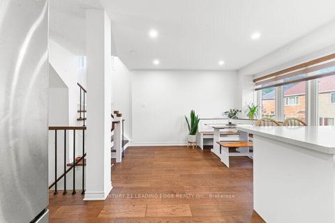 Photo 10 at 15 - 6400 Lawrence Avenue E, Rouge E10, Toronto