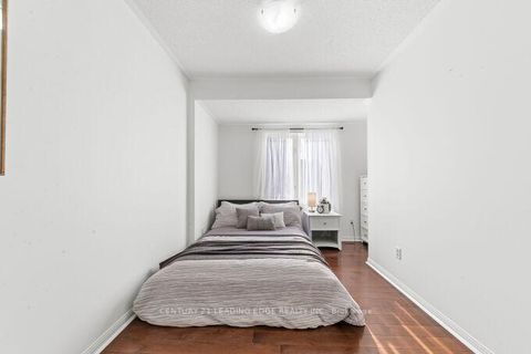 Photo 35 at 15 - 6400 Lawrence Avenue E, Rouge E10, Toronto