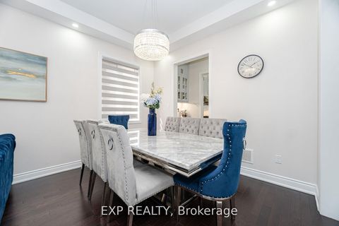 Photo 7 at 78 Gallant Place, Vellore Village, Vaughan