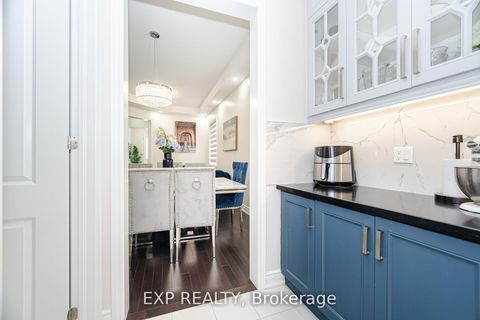 Photo 8 at 78 Gallant Place, Vellore Village, Vaughan