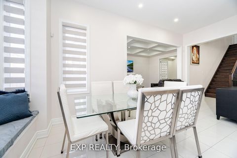 Photo 15 at 78 Gallant Place, Vellore Village, Vaughan