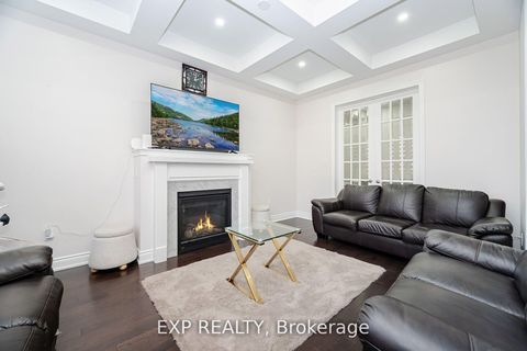 Photo 17 at 78 Gallant Place, Vellore Village, Vaughan