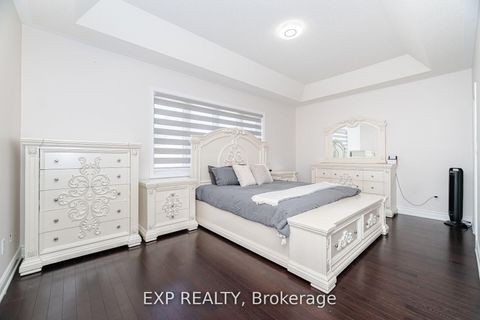 Photo 24 at 78 Gallant Place, Vellore Village, Vaughan