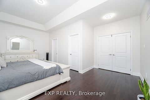 Photo 25 at 78 Gallant Place, Vellore Village, Vaughan