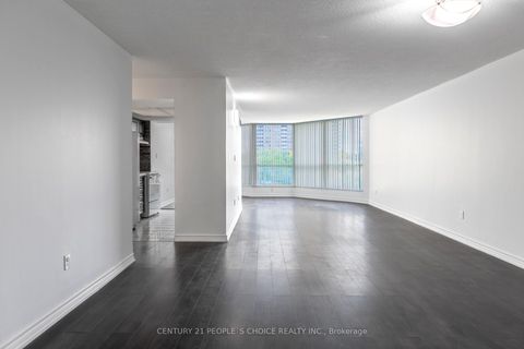 Photo 6 at 416 - 5 Rowntree Road, Jamestown, Toronto