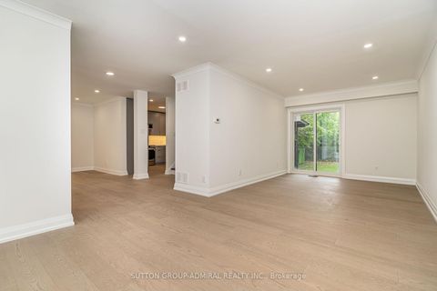 Photo 7 at 208 Homewood Avenue, Newtonbrook West, Toronto
