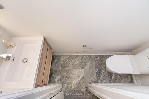 Photo 15 at 208 Homewood Avenue, Newtonbrook West, Toronto