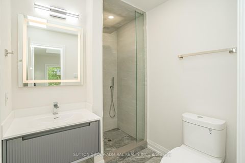 Photo 24 at 208 Homewood Avenue, Newtonbrook West, Toronto