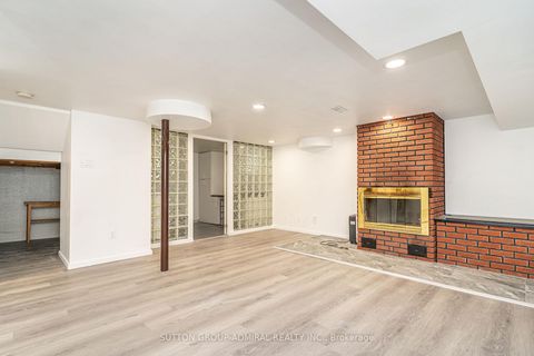 Photo 31 at 208 Homewood Avenue, Newtonbrook West, Toronto