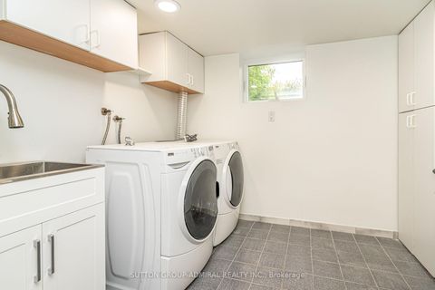 Photo 33 at 208 Homewood Avenue, Newtonbrook West, Toronto