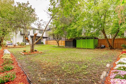 Photo 37 at 208 Homewood Avenue, Newtonbrook West, Toronto