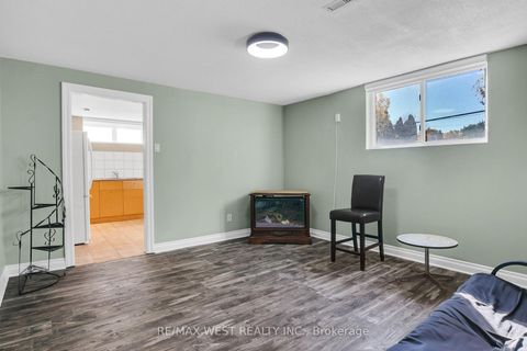 Photo 11 at 866 Scarborough Golf Clb Road, Woburn, Toronto