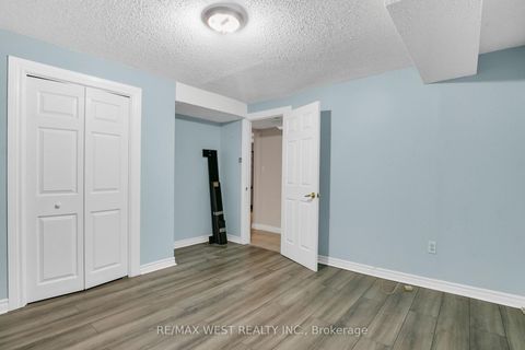 Photo 12 at 866 Scarborough Golf Clb Road, Woburn, Toronto