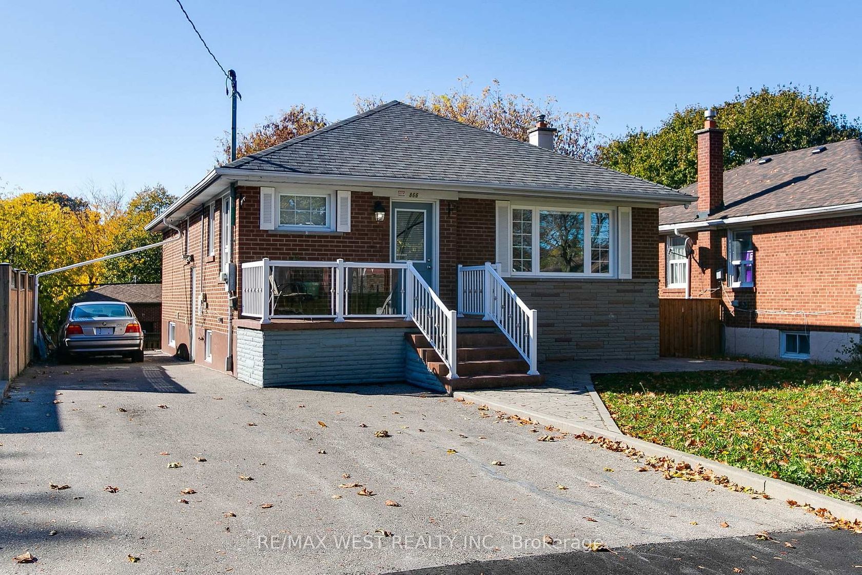 866 Scarborough Golf Clb Road, Woburn, Toronto 
