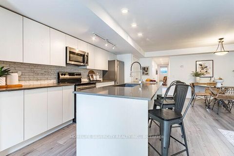 Photo 14 at 104 - 3058 Sixth Line, GO Glenorchy, Oakville