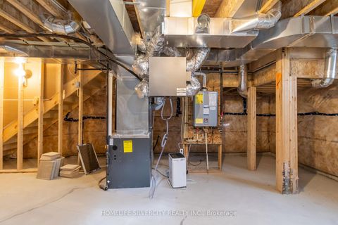 Photo 37 at 403 Tennant Circle, Vellore Village, Vaughan