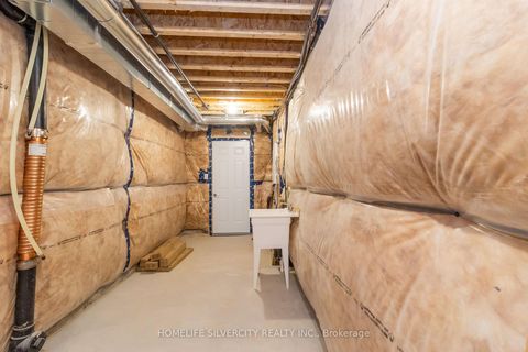 Photo 38 at 403 Tennant Circle, Vellore Village, Vaughan