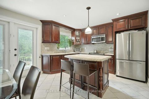 Photo 3 at 17 Denmark Crescent, Branson, Toronto