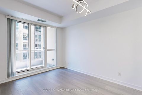 Photo 9 at 409 - 9205 Yonge Street, Langstaff, Richmond Hill