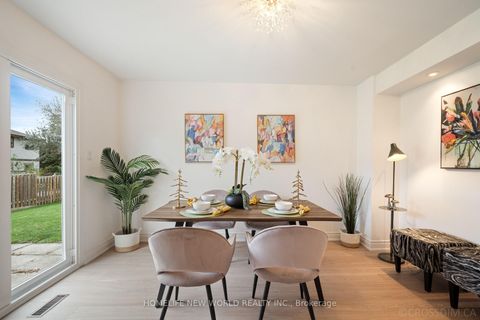 Photo 15 at 20 Calora Court, L'Amoreaux, Toronto