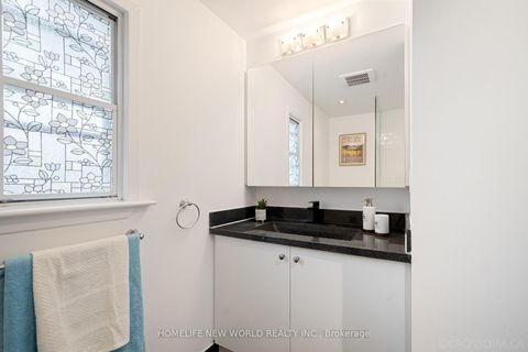 Photo 21 at 20 Calora Court, L'Amoreaux, Toronto