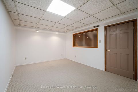 Photo 24 at 20 Calora Court, L'Amoreaux, Toronto