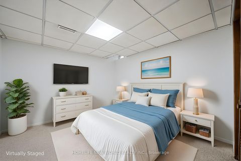 Photo 25 at 20 Calora Court, L'Amoreaux, Toronto