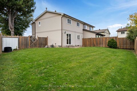 Photo 30 at 20 Calora Court, L'Amoreaux, Toronto