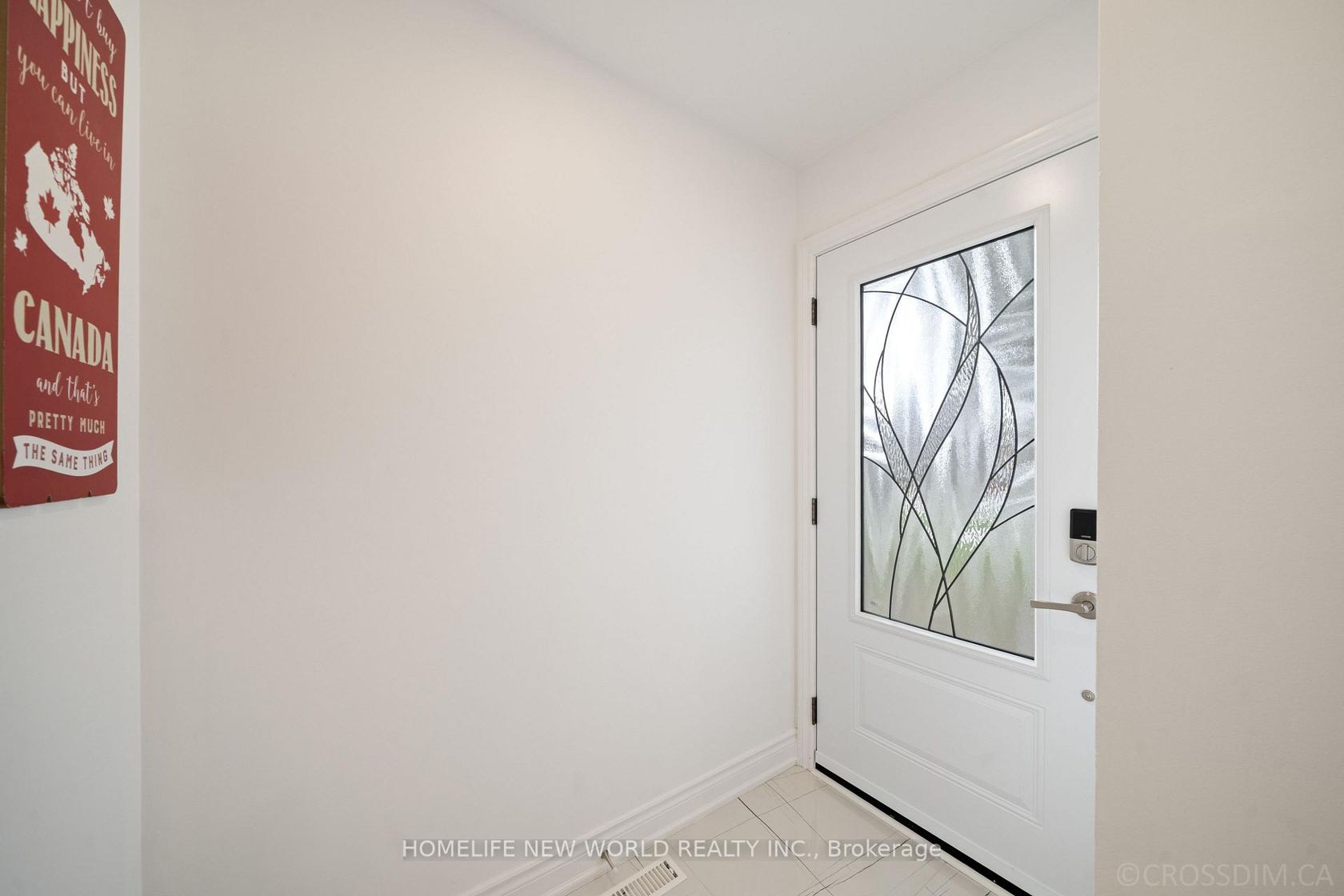 Photo 4 at 20 Calora Court, L'Amoreaux, Toronto Photo 4 at 20 Calora Court, L'Amoreaux, Toronto