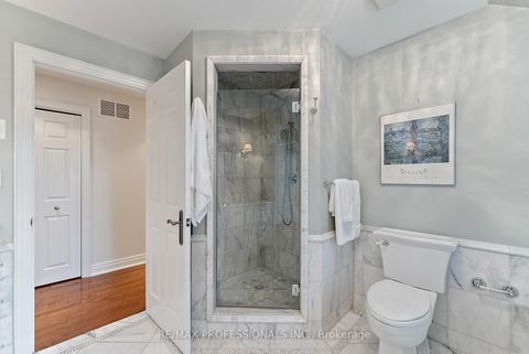 Photo 23 at 2 Canterbury Road, Humber Valley, Toronto