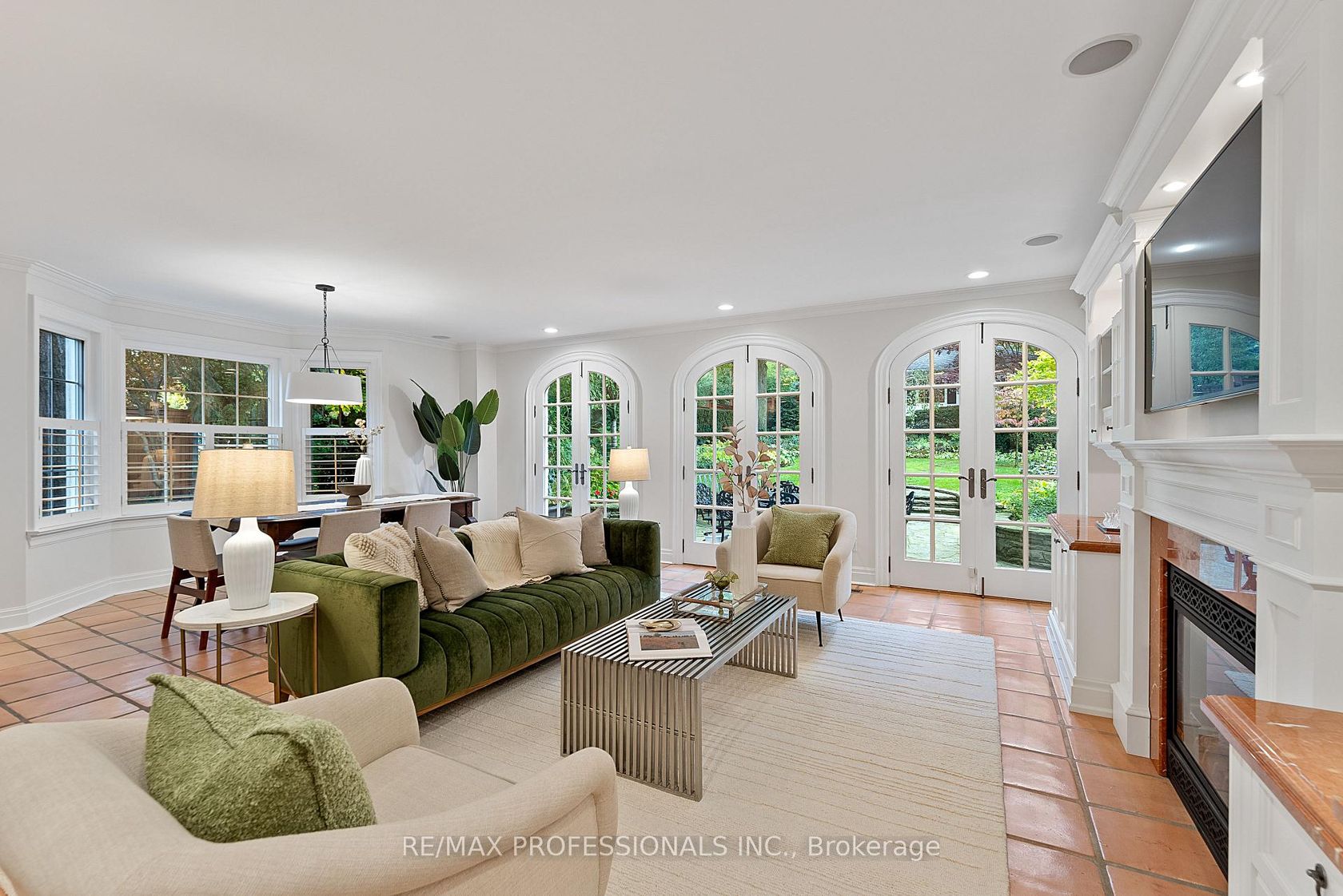 Photo 14 at 2 Canterbury Road, Humber Valley, Toronto Photo 14 at 2 Canterbury Road, Humber Valley, Toronto