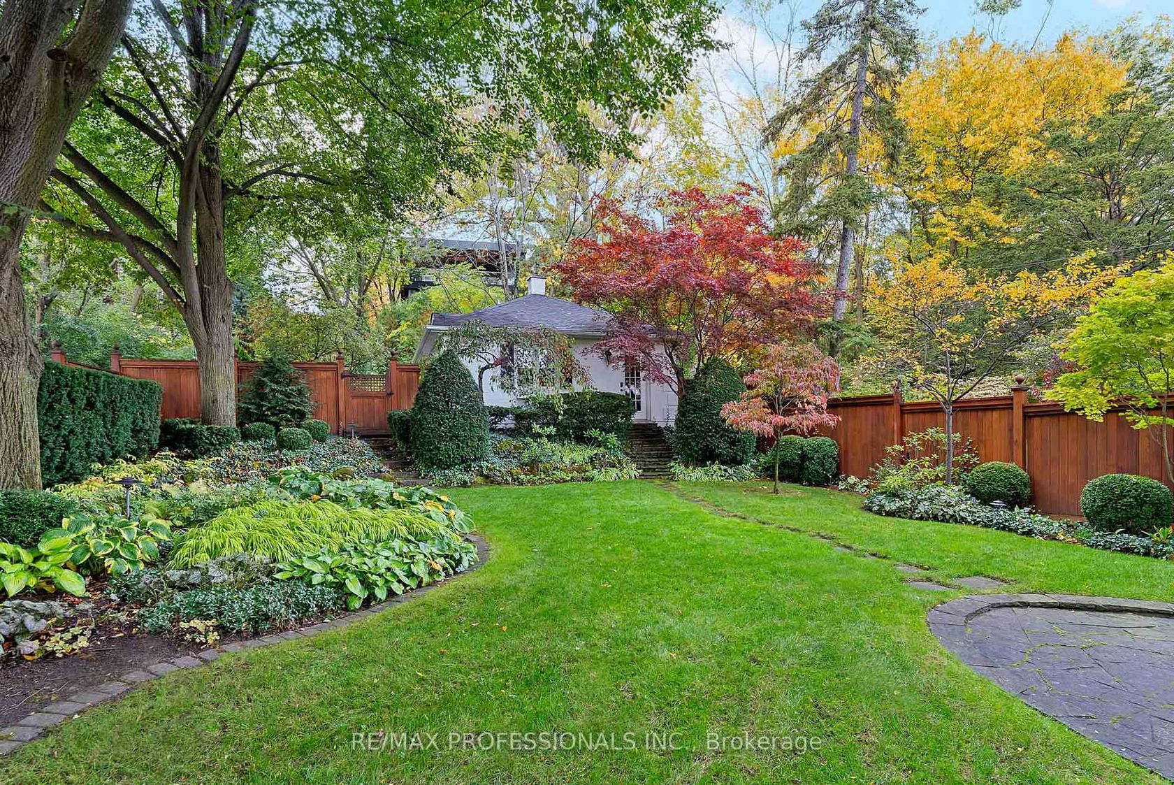 Photo 46 at 2 Canterbury Road, Humber Valley, Toronto Photo 46 at 2 Canterbury Road, Humber Valley, Toronto