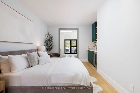 Photo 19 at 269 Euclid Avenue, Bellwoods, Toronto