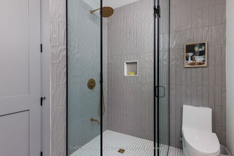 Photo 33 at 269 Euclid Avenue, Bellwoods, Toronto